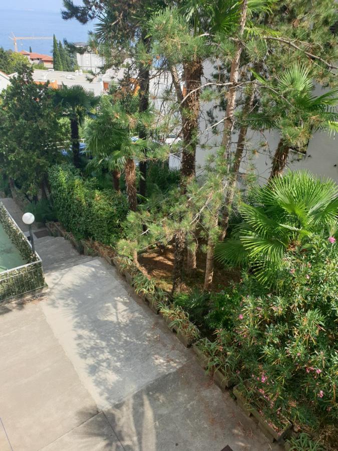 Apartment With Direct Sea View, Free Parking And Close To Beaches And Promenade Lovran Eksteriør billede