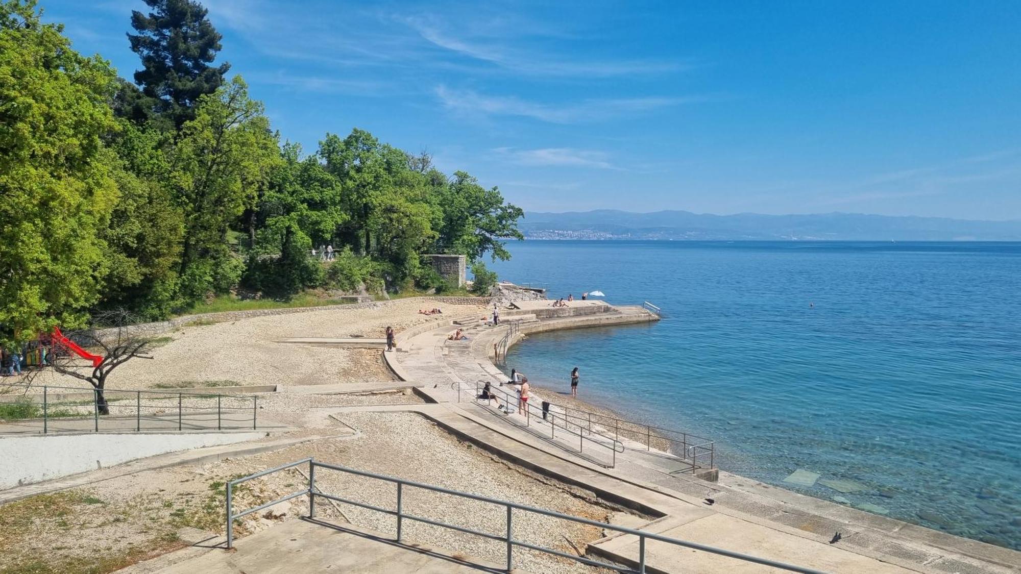 Apartment With Direct Sea View, Free Parking And Close To Beaches And Promenade Lovran Eksteriør billede